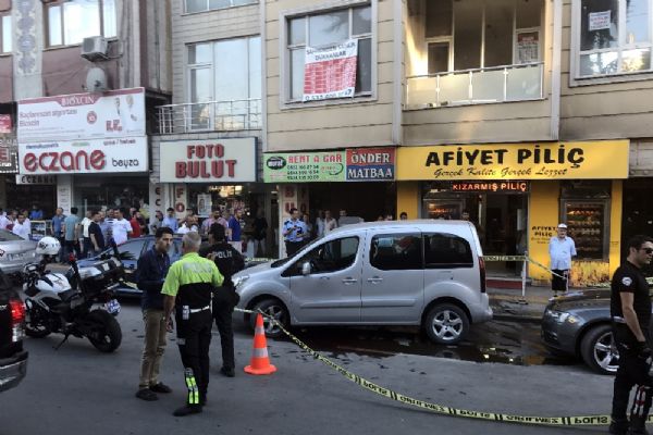 Silahlı kavgada kan aktı: 1 ölü, 1 yaralı