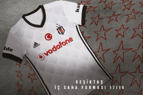İşte Beşiktaş'ın 3 yıldızlı yeni sezon forması