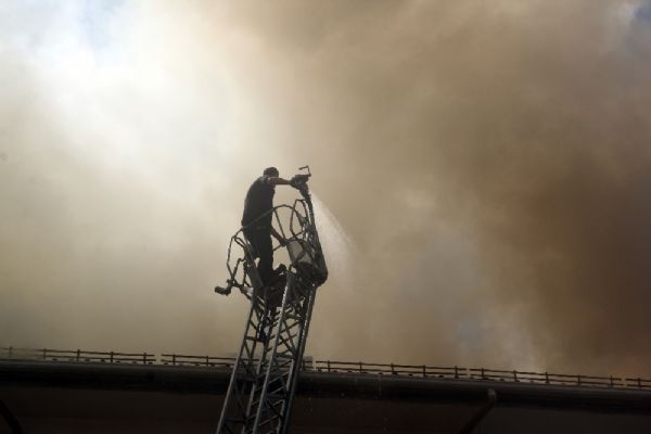 Sivas'ta korkutan yangın