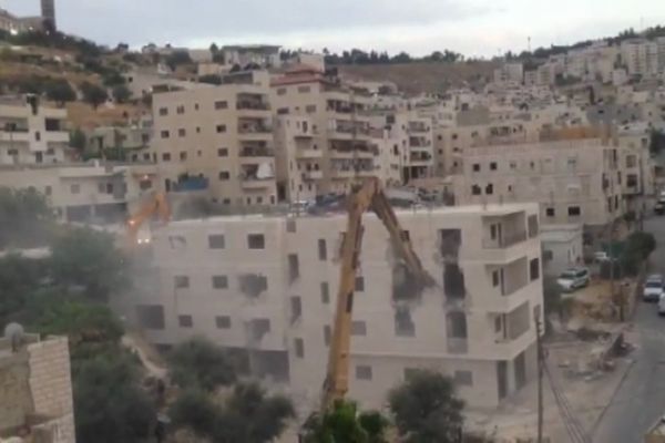 İsrail güçleri Kudüs'te yıkıma devam ediyor