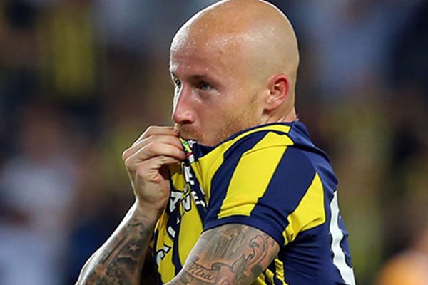 Miroslav Stoch kefeni yırttı