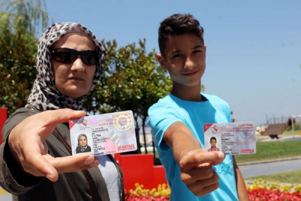 1 TL için şehit çocuğuna tokat