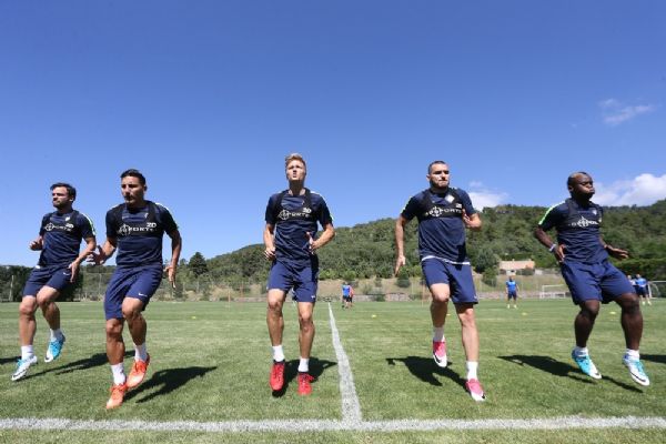 Osmanlıspor ilk antrenmanını yaptı