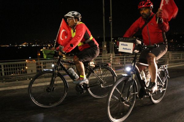 Demokrasi şehitleri 16 gündür pedal çeviriyorlar