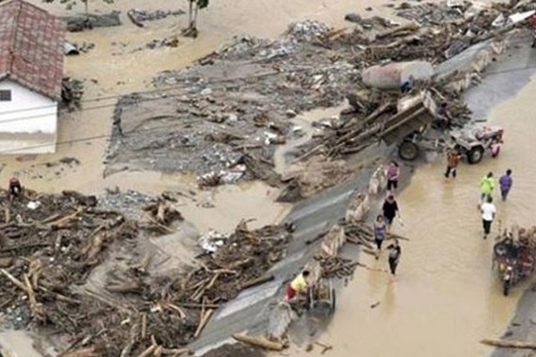 Afganistan'da sel felaketi: 7 ölü!