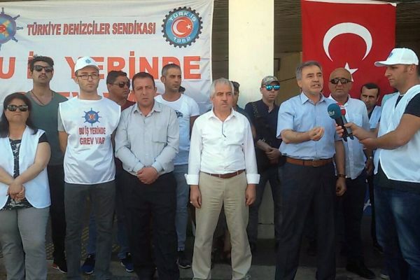 İzmir'de deniz ulaşımı durdu