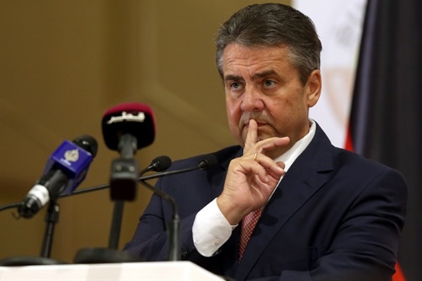 Almanya'da büyük kriz! Merkel'i suçladı