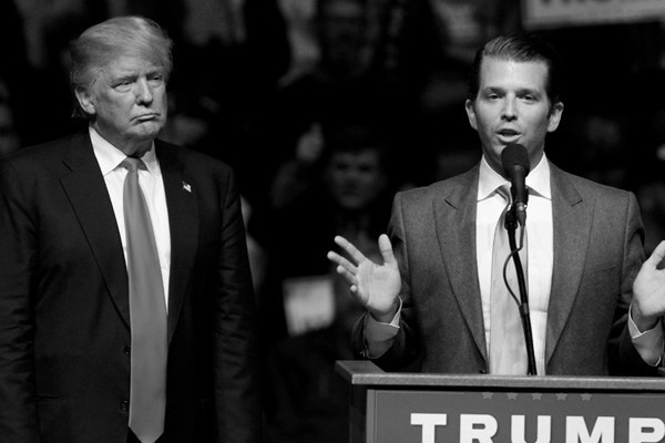 Trump'ın oğlu Rus avukat ile yaptığı yazışmaları paylaştı!