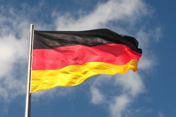 Almanya şirketlerinin yabancılara satılmasını engelleyecek