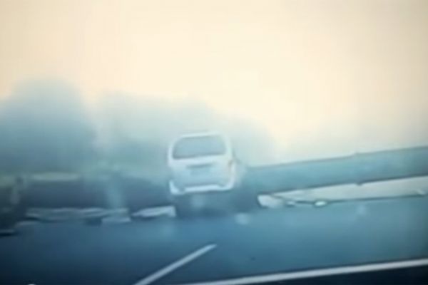 Vinç minibüsün üzerine devrildi: 7 ölü, 3 yaralı