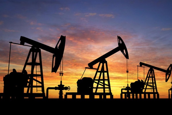 Petrol devi elektrikli araçlardan endişeli