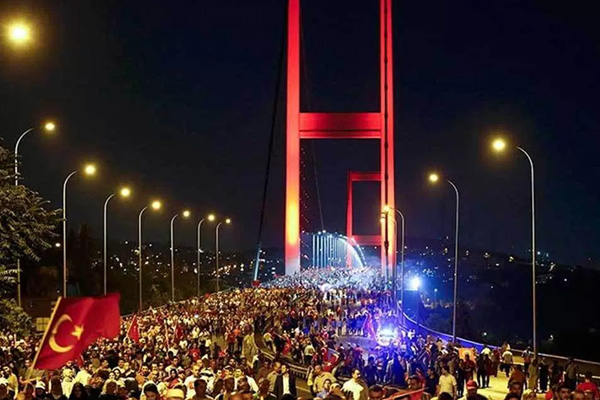 15 Temmuz Şehitler Köprüsü bu gece trafiğe kapatılıyor