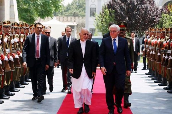 Steinmeier'dan çarpıcı sözler! NATO ve BM yapamaz