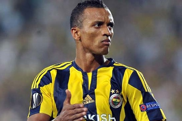 Trabzonspor, Fenerbahçe'nin eski yıldızına talip oldu!