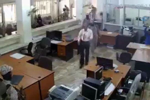 Yemen Merkez Bankası Müdürü silahlı soygunda öldürüldü