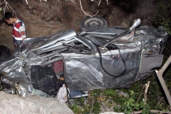 100 metreden uçtu! Cesedi 3 saatte çıkarıldı