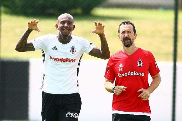 Talisca ilk antrenmana çıktı