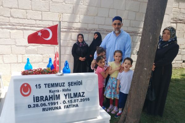15 Temmuz Şehitliği ziyaretçi akınına uğruyor