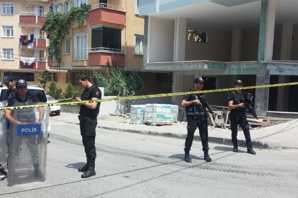 İstanbul'da silahlı çatışma: 3 yaralı