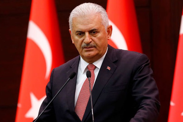 Başbakan Yıldırım'dan çok sert tepki: FETÖ'nün ağzıyla konuşanlar...