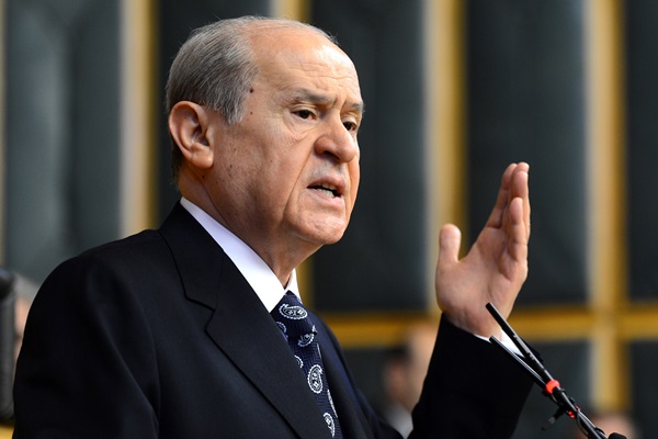 Bahçeli'den kontrollü darbe tepkisi