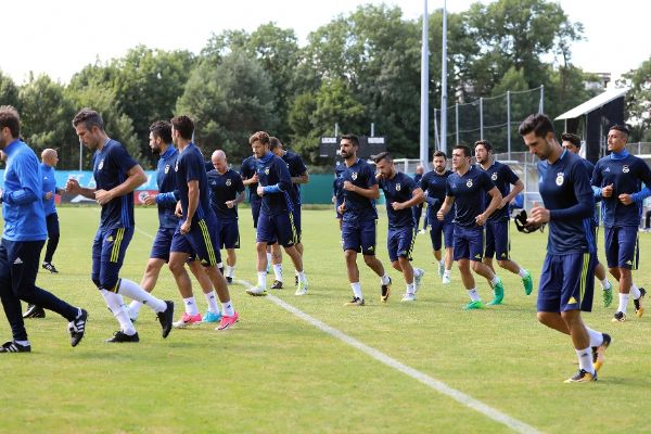 Fenerbahçe'de hazırlıklar sürüyor