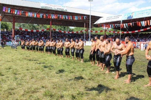 Başpehlivanlar çeyrek finalde mücadele edecek