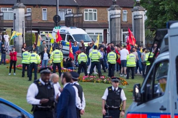 Örgüt sempatizanları 15 Temmuz anma törenine saldırdı!