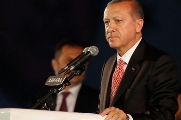 TBMM’de drone insanların üzerine düştü