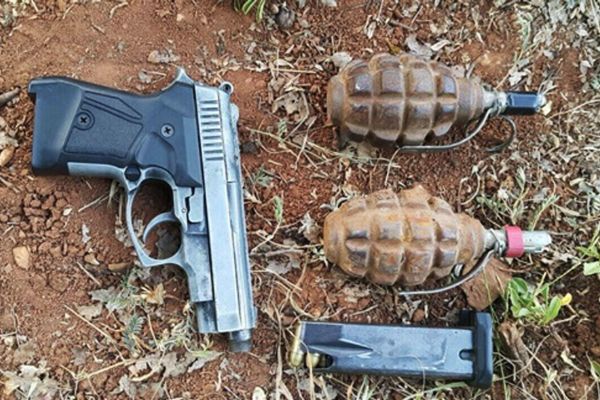 7 sığınak, 3 mevzi ve 2 depo ele geçirildi