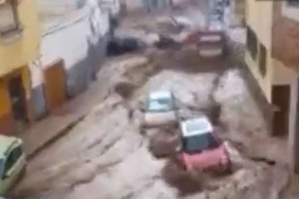 İspanya'daki seli İstanbul diye paylaştılar!