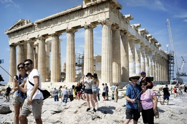 Yunanistan'dan 1 milyon turist bekleniyor