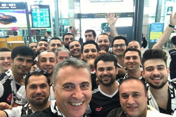 Fikret Orman'ı Guangzhou'da taraftarlar karşıladı