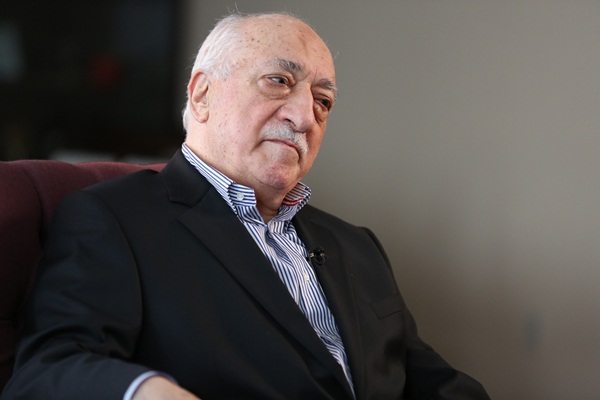 Gülen: Darbe girişimini ulusalcı laik bir kesim yapmış olabilir