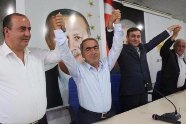 SP'li 3 belediye başkanı AK Parti'ye geçti