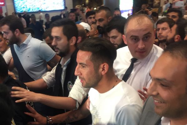 Fenerbahçe'nin yeni transferi İstanbul'da