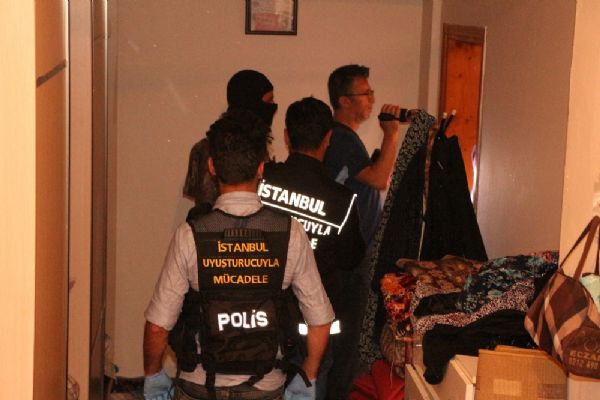 İstanbul'da helikopter destekli torbacı operasyonu