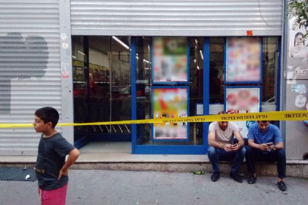İstanbul'da silahlı market soygunu