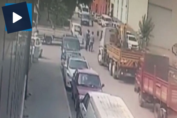 18 aracın karıştığı kaza güvenlik kamerasında