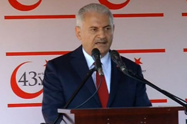 Binali Yıldırım: Anlaşmanın mürekkebi kurumadan terk ettiler