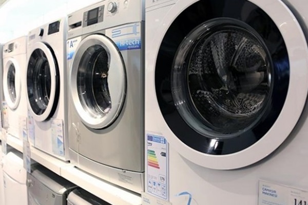 İç tüketim patladı, ihracat yerinde saydı