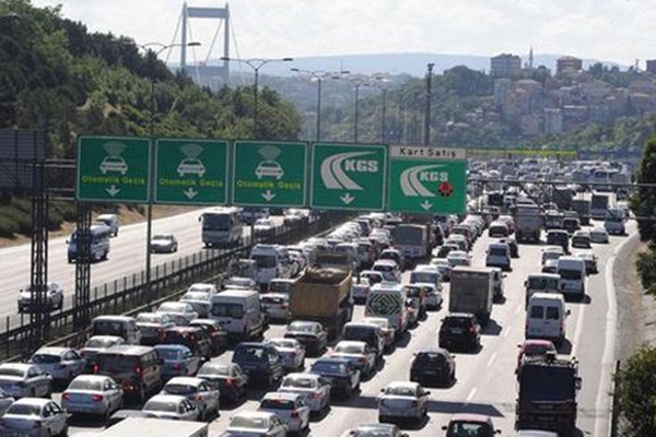 Köprü ve otoyollar para basıyor