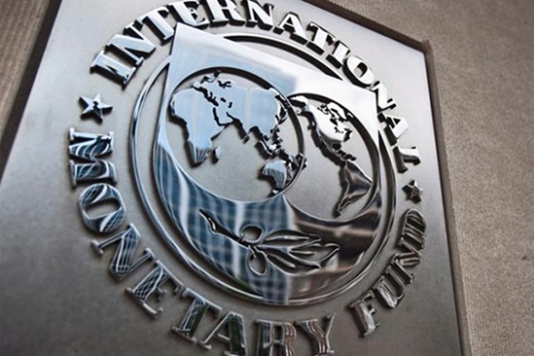 IMF'den Yunanistan'a kredi onayı