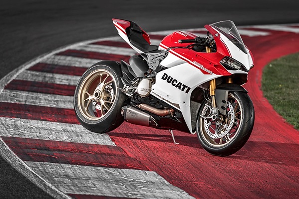 Devler Ducati için yarışıyor