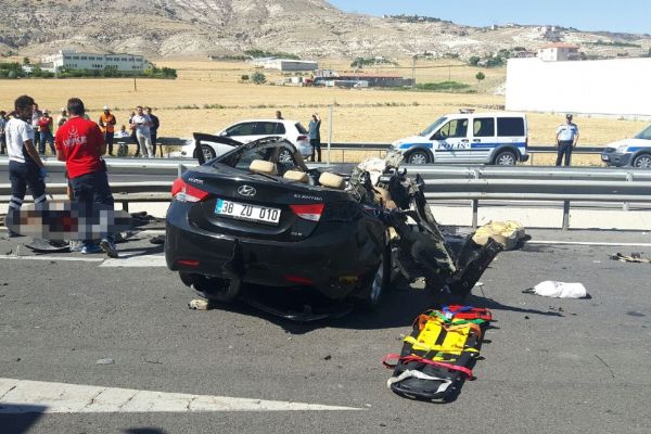 Kayseri'de feci kaza: 4 ölü