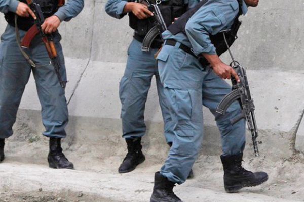 ABD Afganistanı vurdu: Çok sayıda afgan polis öldü