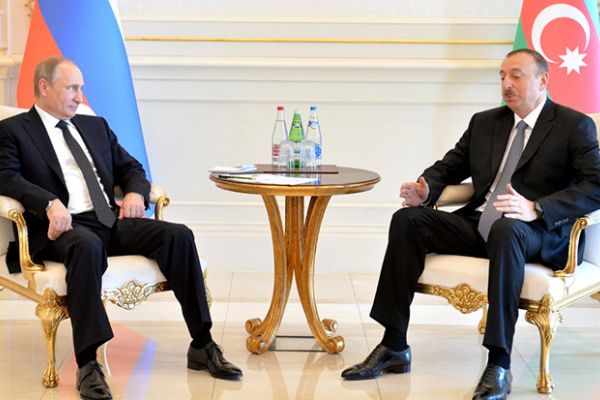 Aliyev ve Putin, Karabağ için bir araya geldi