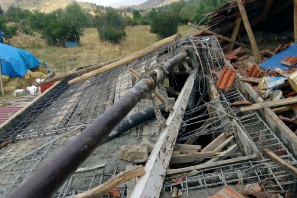 Beton mikserinin pompası kırıldı: 1 ölü, 3 yaralı