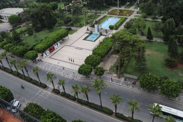 Adana hayalet şehire döndü