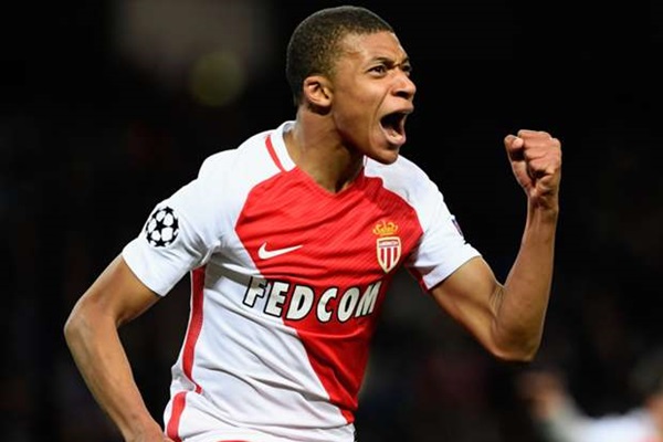 Yıldız oyuncunun bonservis bedeli dudak uçuklatıyor